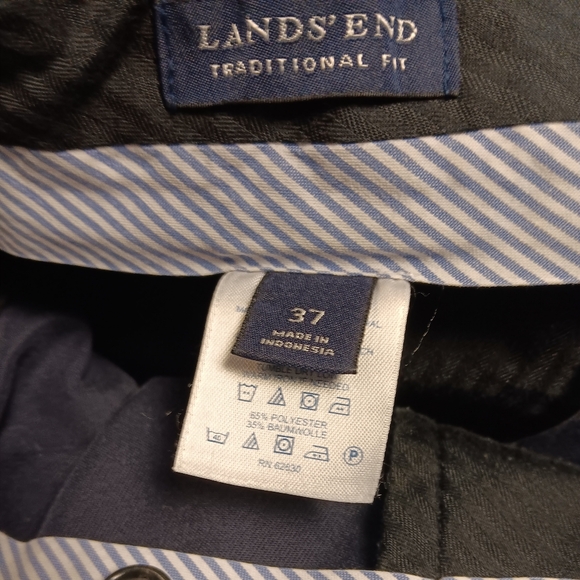 LANDS END MEN'S SIZE 37×28 BLUE PLEATED DRESS PANTS. - Picture 2 of 6
